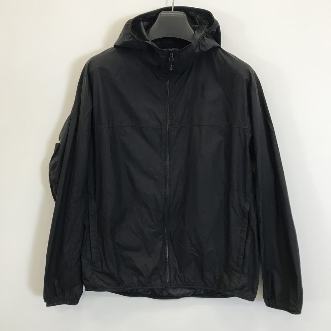 유니클로 UV프로텍션 3D 바람막이 블랙 [M] 상품이미지1