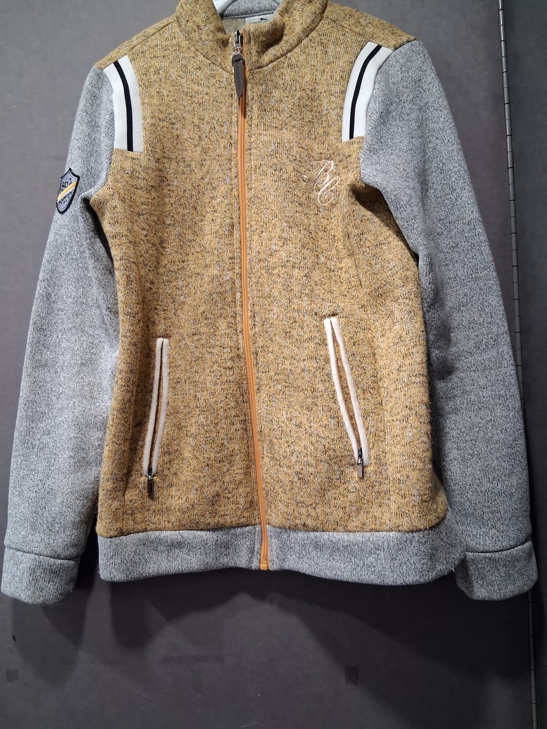 블랙캐츠 니트집업자켓 여 95사이즈 상품이미지1