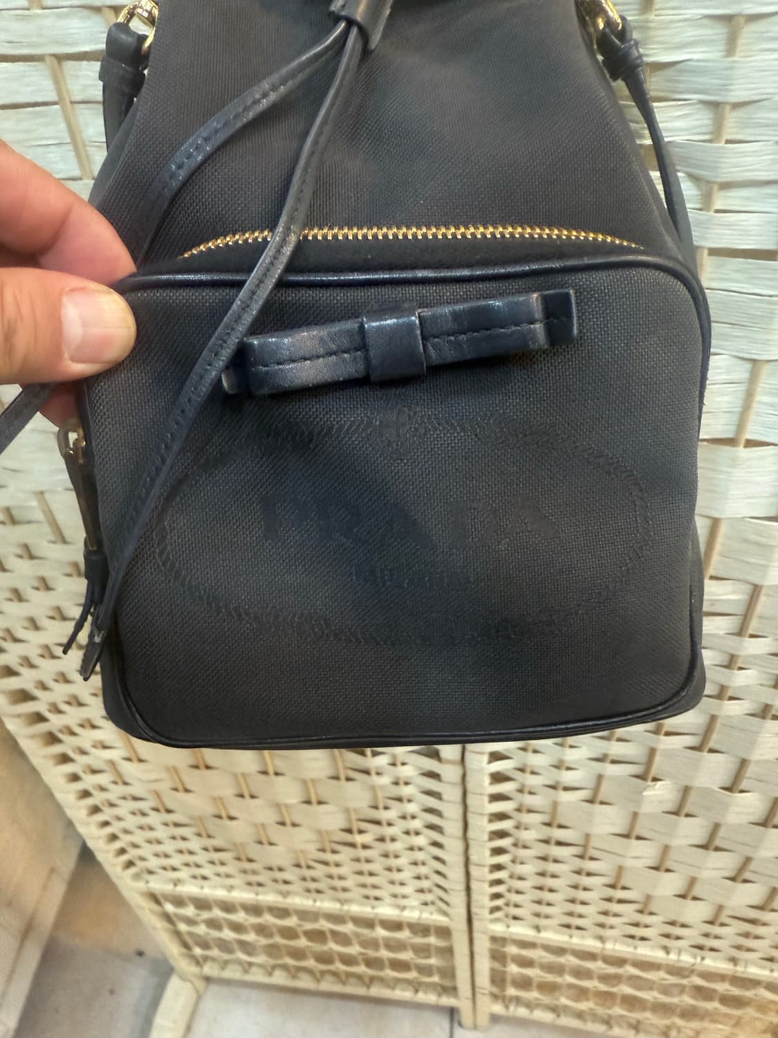 정품 프라다 자가드 버킷백 팝니다 상품이미지2