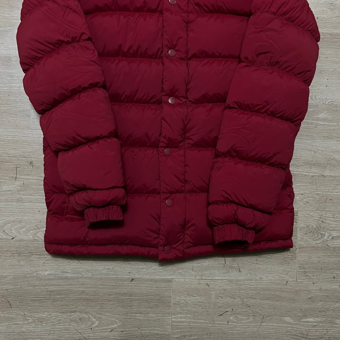 라코스테 여성 구스다운 자수로고 후드 패딩 점퍼 [버건디] L/100 상품이미지3