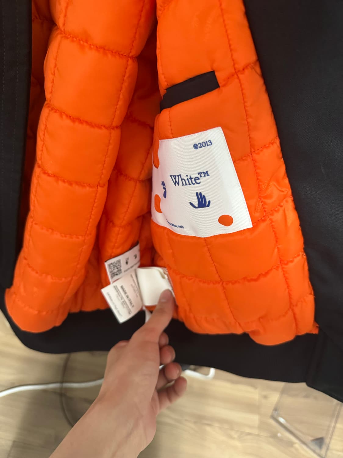 오프화이트 Permanent Line 블랙 ma-1 jacket 상품이미지4