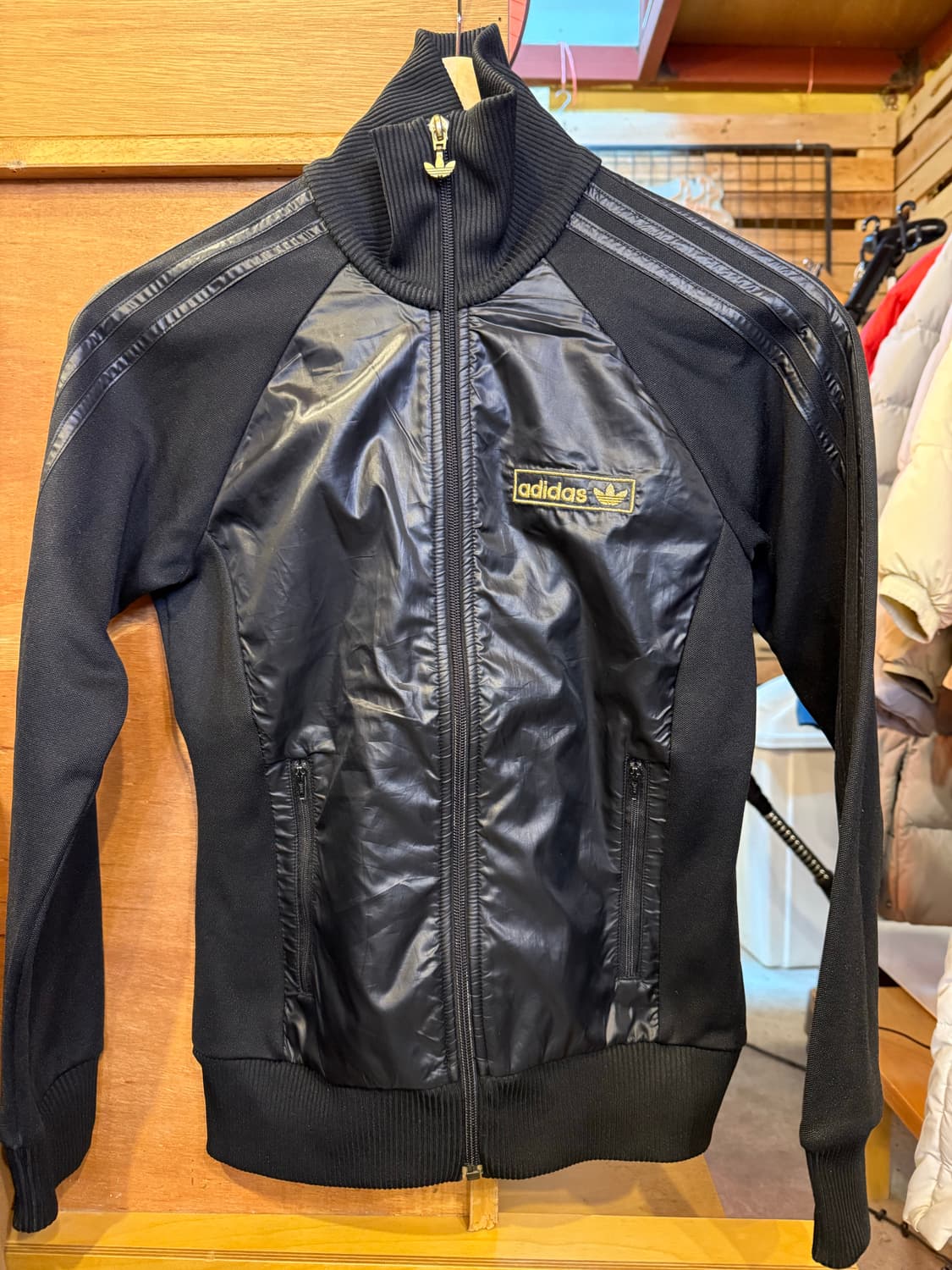 아디다스 자수로고 블랙 져지 상품이미지1