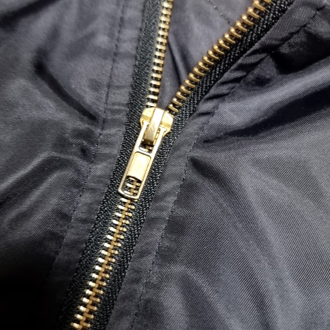 VETEMENTS 다크니스 후드 MA-1 블랙 봄버 자켓(100-105) 상품이미지4