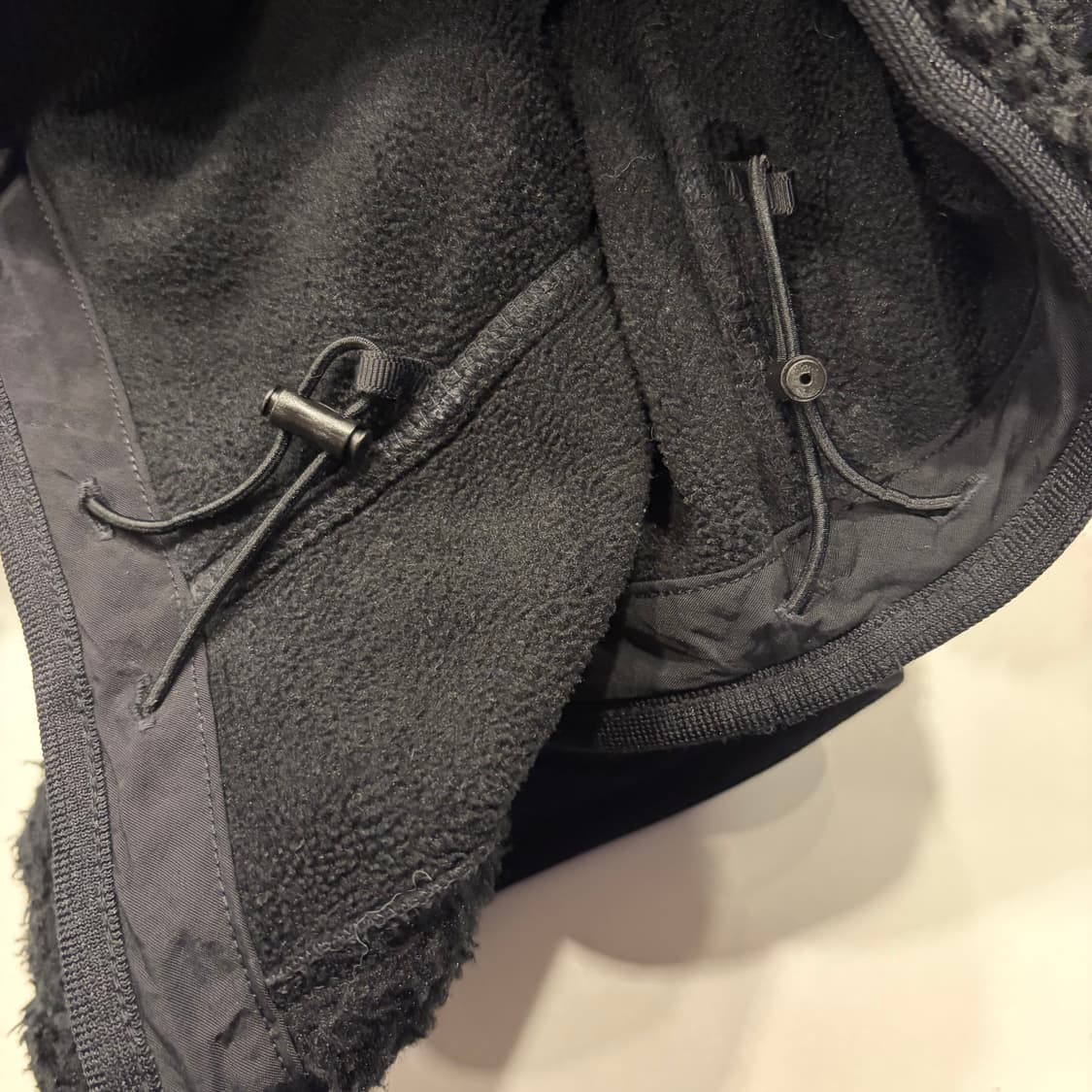 [S] 유니클로 화이트마운티니어링 후리스 후드 집업 블랙 C28 상품이미지6