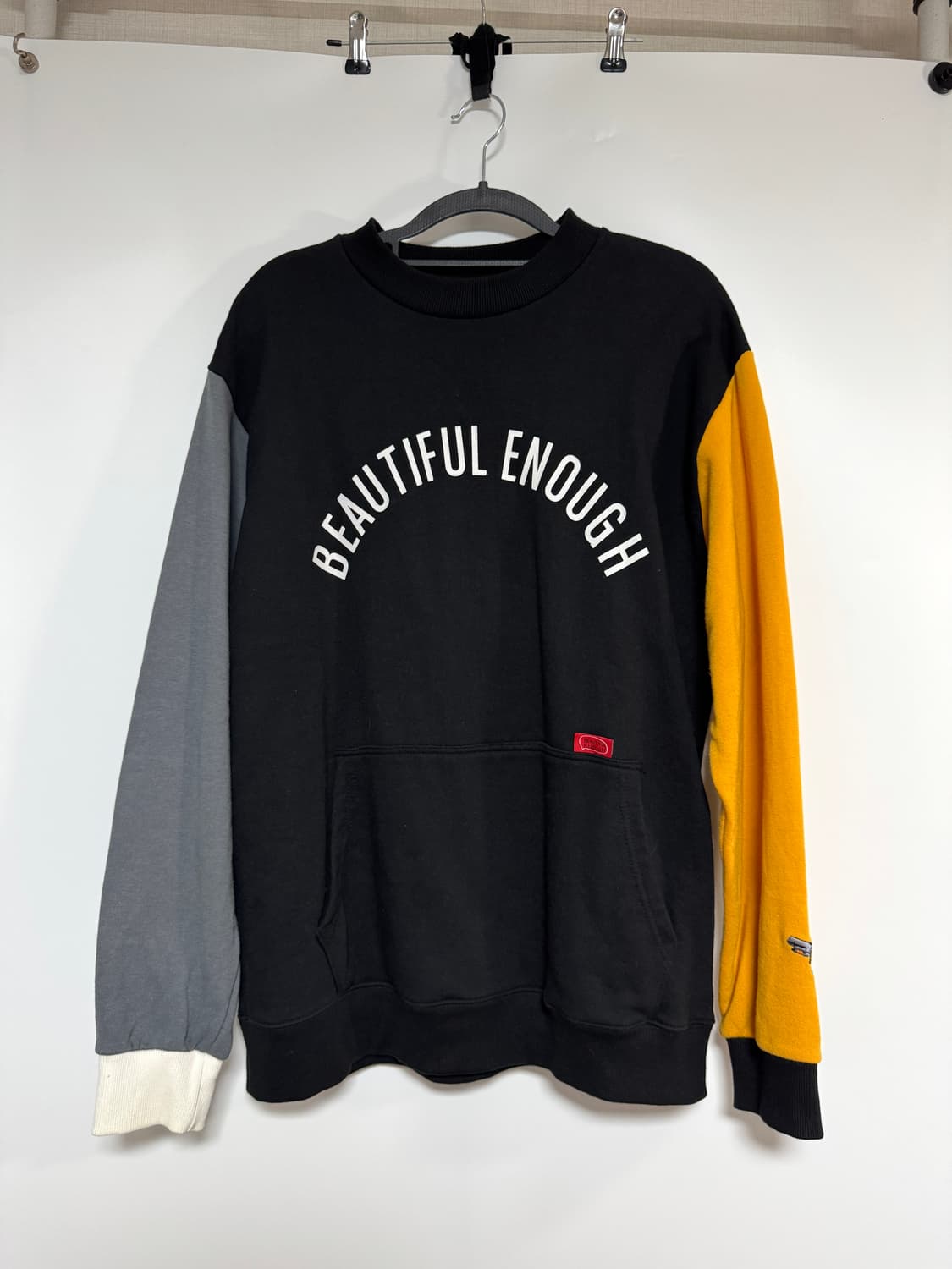 모티브 스트리트 배색 맨투맨 100-105 상품이미지1