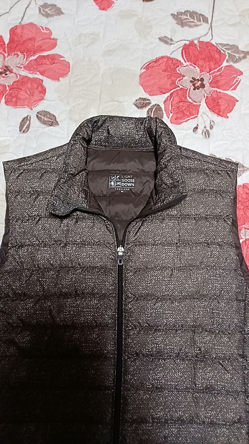 파크랜드 경량구스조끼 95 가슴51 기장68 상품이미지2