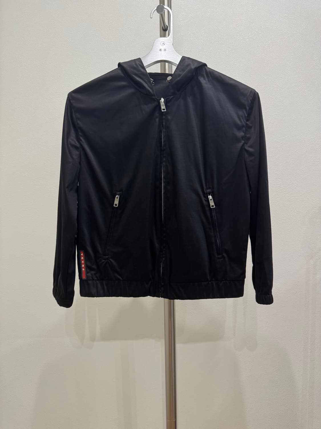 프라다 스포츠 크롭 멀티짚 후드 집업 상품이미지1