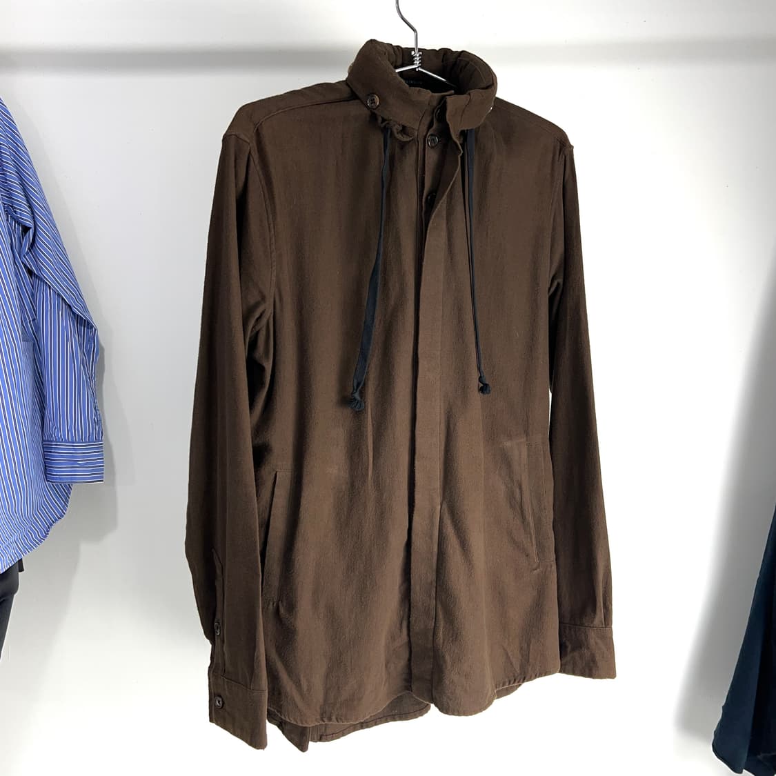 앤 드뮐미스터 헤비 코튼 히든 후드 셔츠 상품이미지8