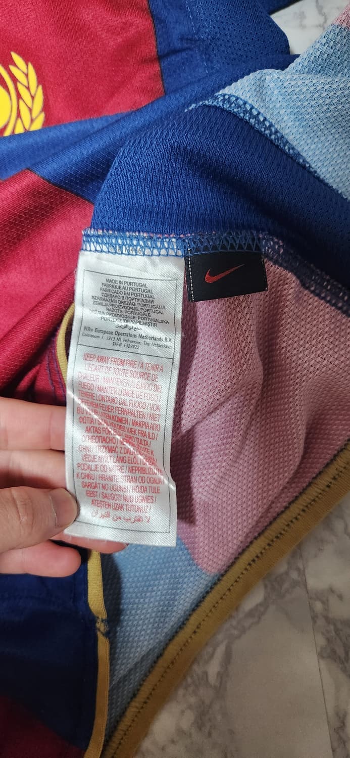 나이키 바르셀로나 07-08 50주년 홈 유니폼 반팔 NO.10
 상품이미지6