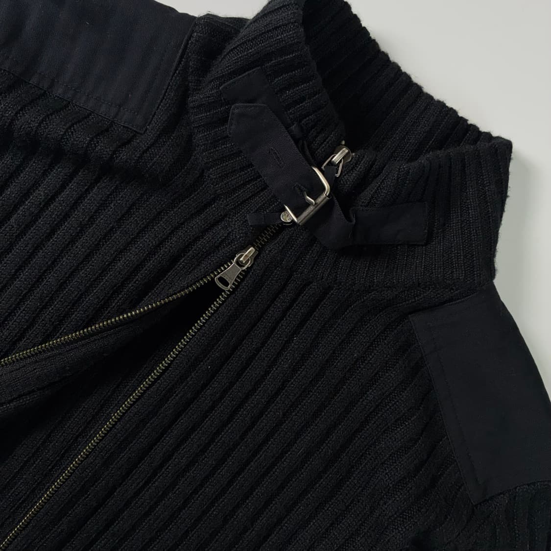 Calvin klein  캘빈클라인 울 블랙 투웨이 니트 집업  상품이미지3