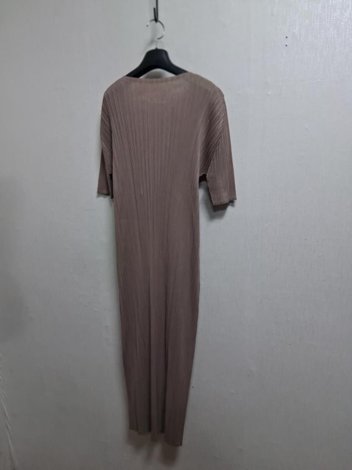 갈색톤 진베이지칼라 여성 플리츠 주름 롱원피스 반팔캡소매 77까지 상품이미지2