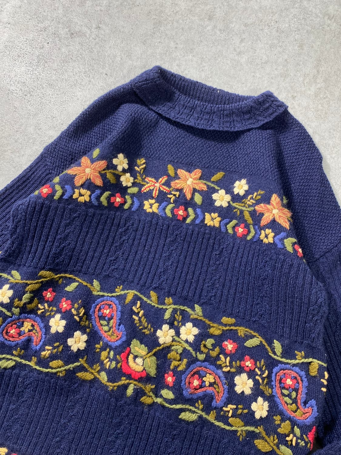 [M] Laura Ashley 플라워패턴 핸드 스티치 울 니트 상품이미지3