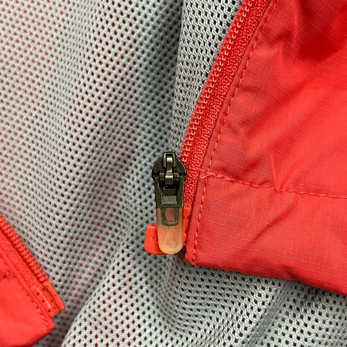 [정품/m,85] 나이키 핑크그레이 바람막이 자켓 b17 상품이미지6