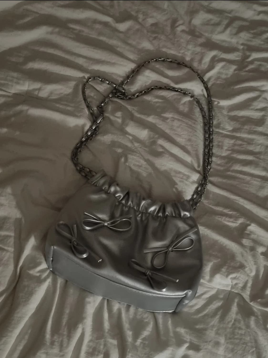 리본 체인 실버백 발레코어 숄더백 레더 가죽 복조리 셔링 미니백 가방 상품이미지1