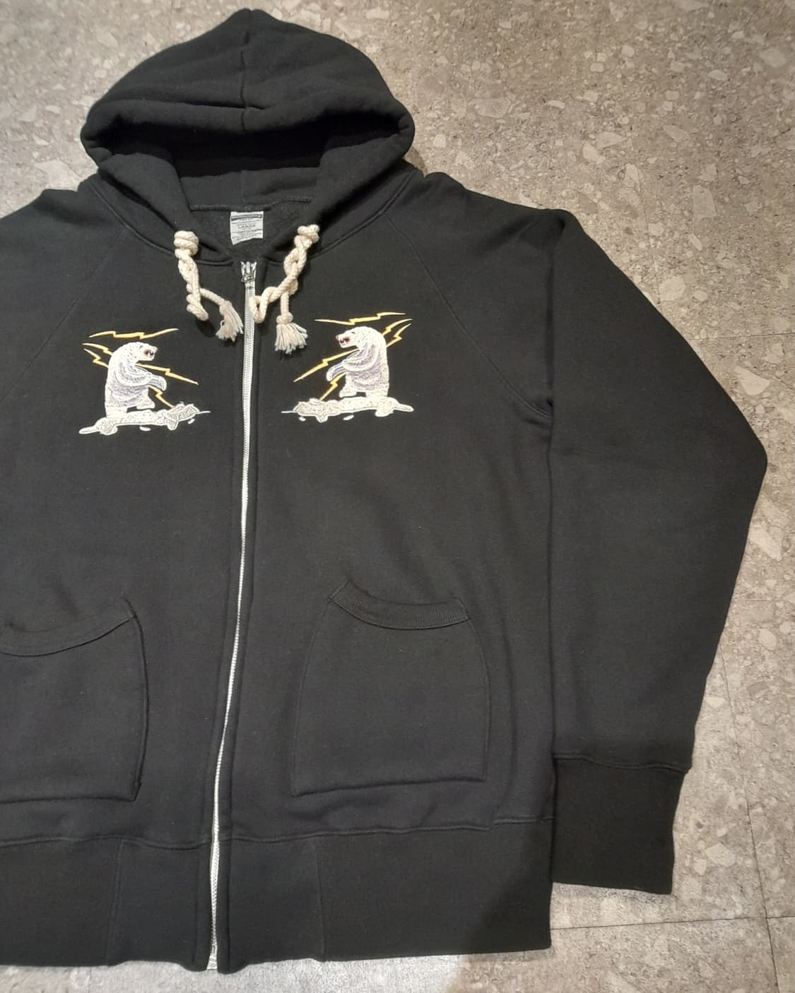 💥아웃스탠딩 ALASKA 집업 후드 블랙 (L) 상품이미지3