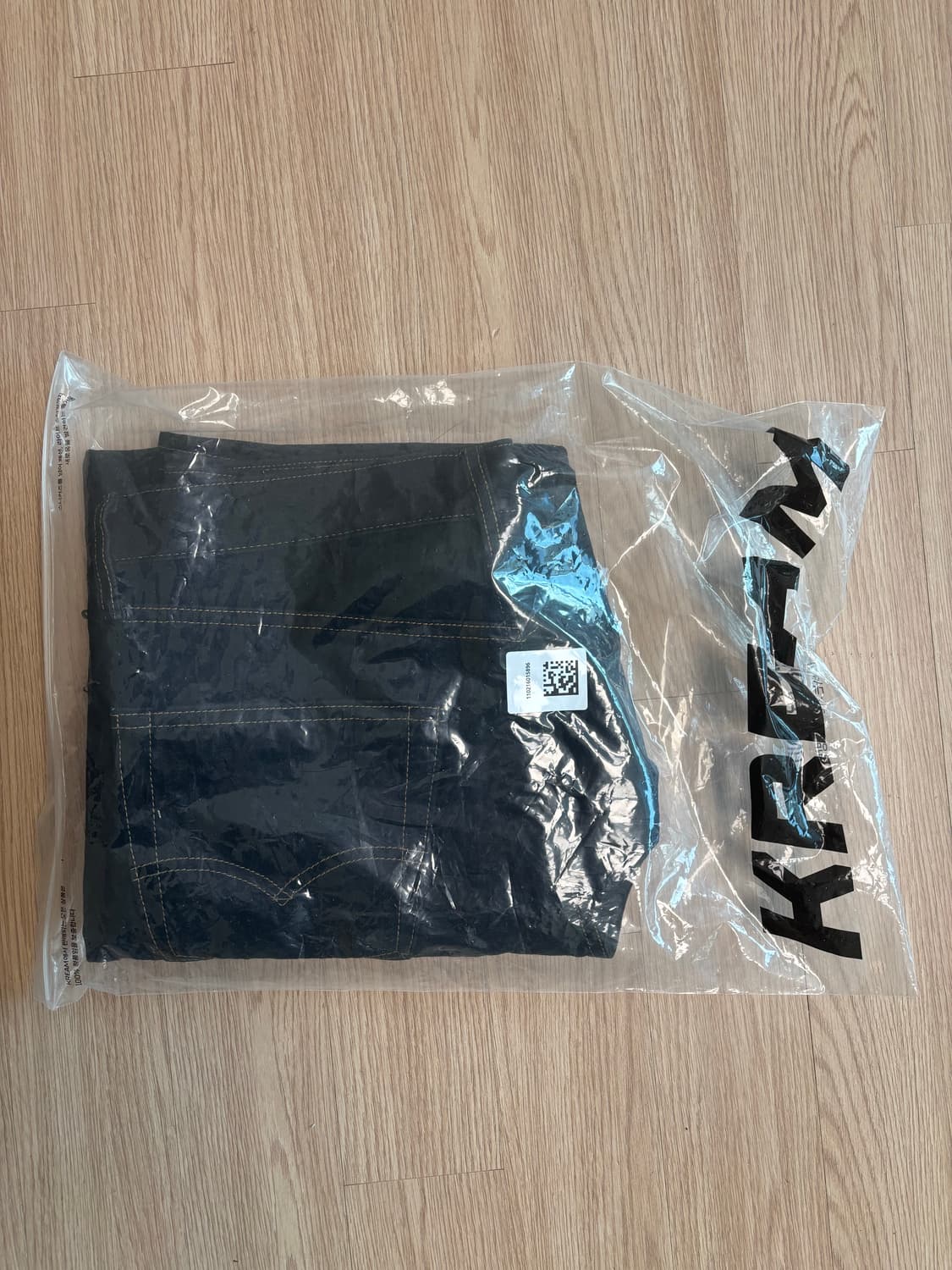 스투시 x 리바이스 크리스피 린스 568 진 블랙 32x32 사이즈 상품이미지2