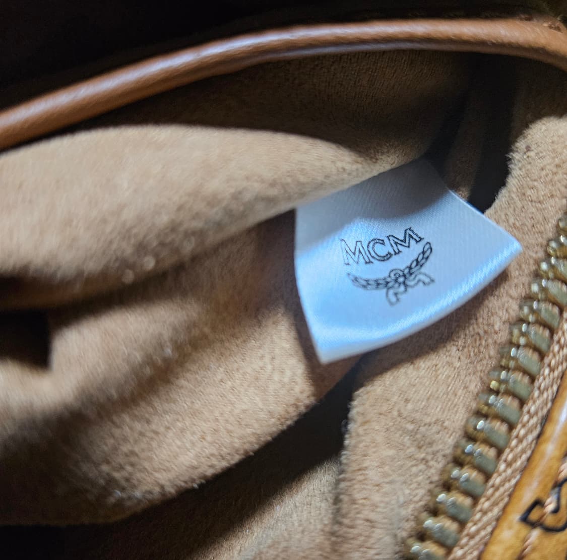 MCM 비세토스 크로스백 미니 꼬냑 상품이미지7