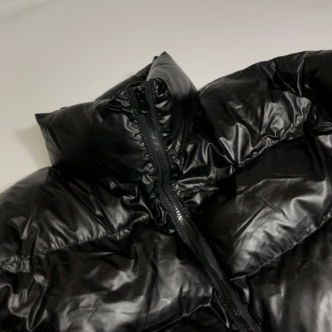 아워룸 빅하트 크롭 패딩  상품이미지3