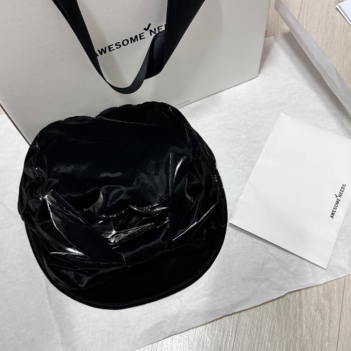 어썸니즈 벨보이캡 리본 블랙 새상품  상품이미지1