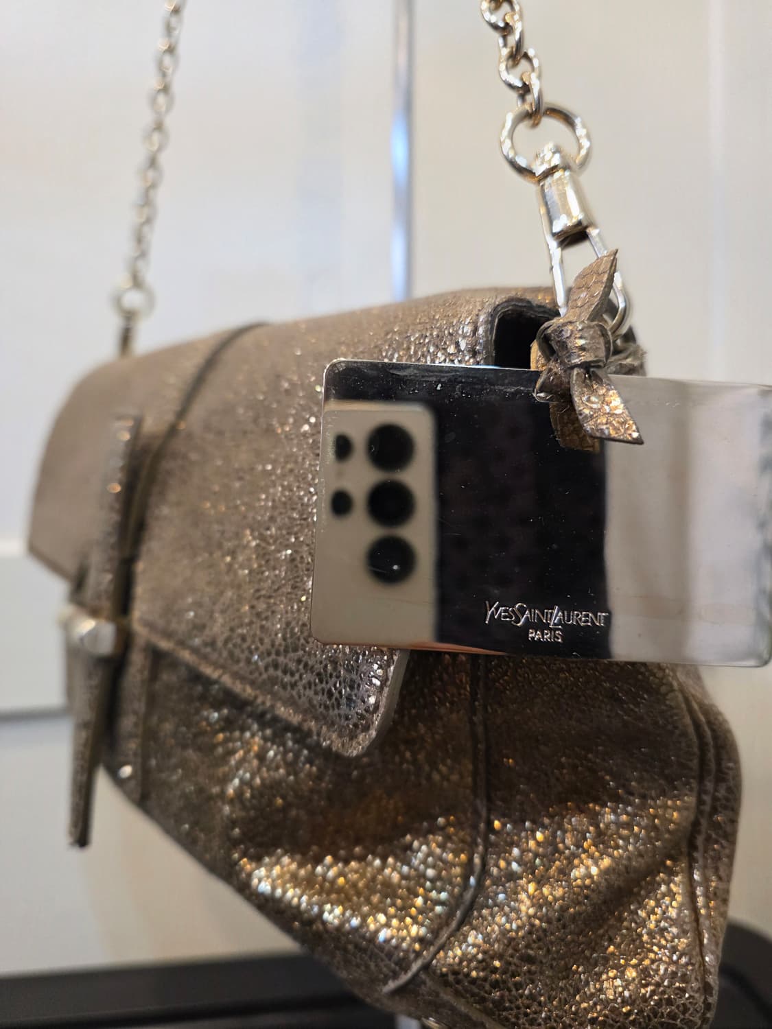 생로랑 파리 메탈릭 골드가죽 엠마 체인 숄더백 상품이미지5