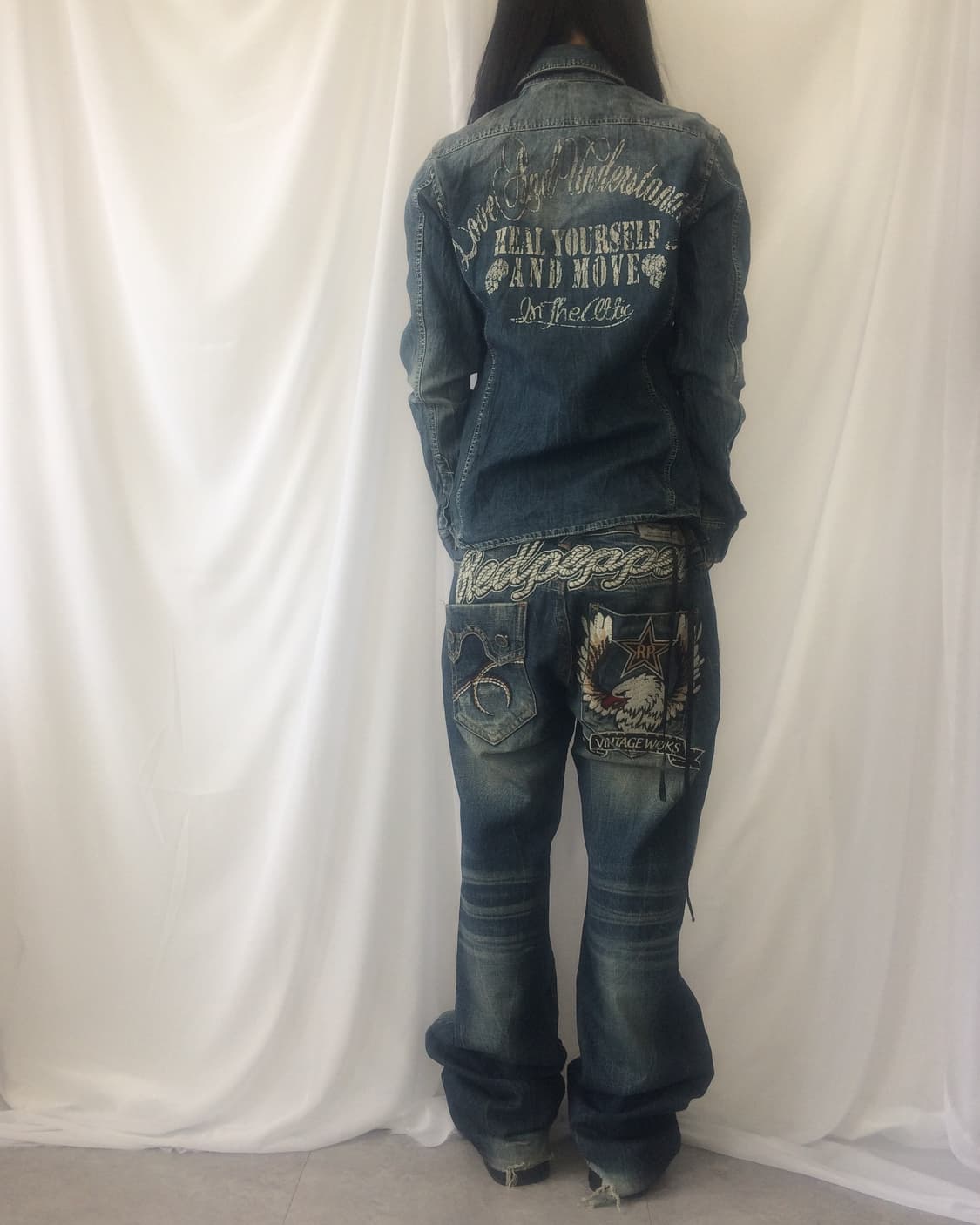 in the attic Back printing washing shirt 상품이미지1