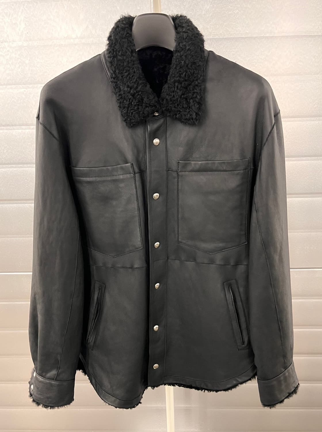 IRO MAN 22FW 리버시블 양가죽양털 레더 자켓 M 상품이미지3