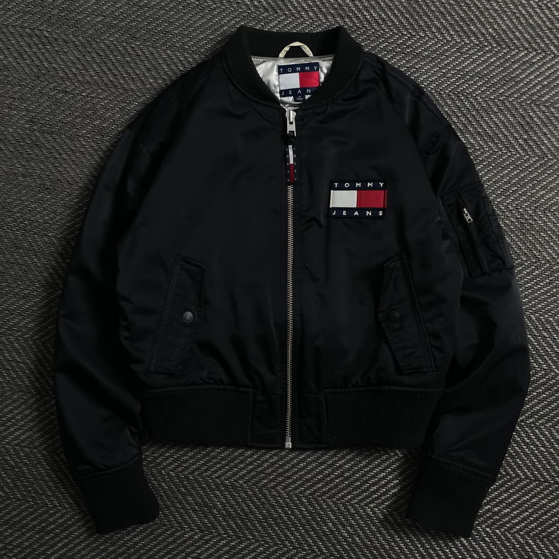 타미힐피거 우먼스 플래그 빅로고 크롭 항공 점퍼 y 4112 상품이미지3