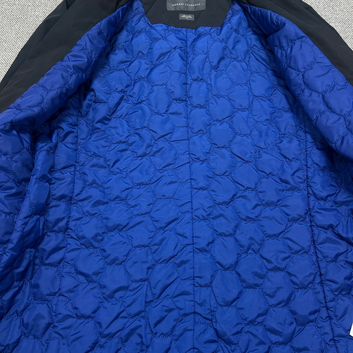 아르마니 네이비 누빔 나일론 블레이저(S) 상품이미지4