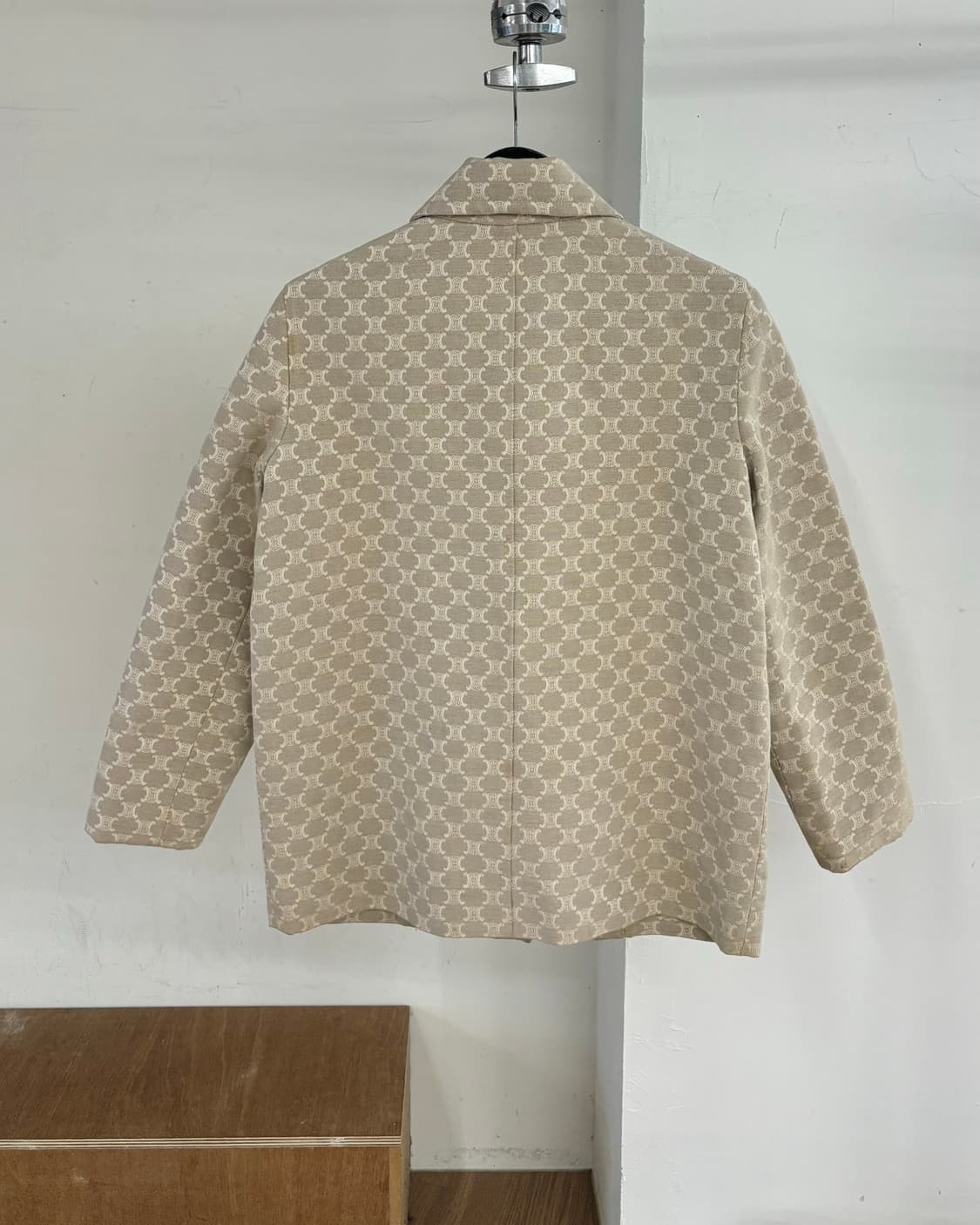 셀린느 베이지 마카담 패턴 자켓 상품이미지6