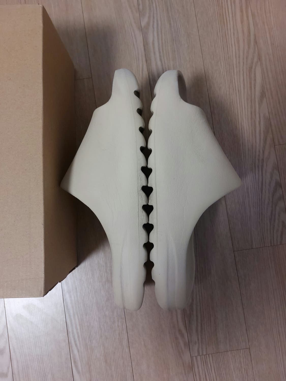 아디다스 이지 슬라이드 본 상품이미지7