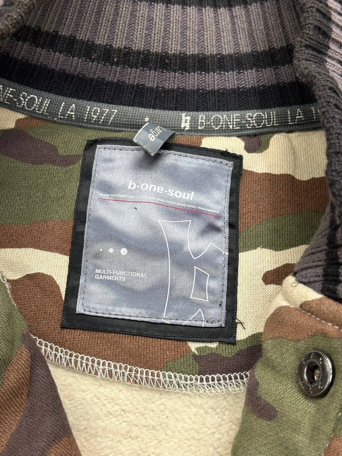 L)B-ONE-SOUL 빈티지 카호플라주 스타디움 자켓 상품이미지5