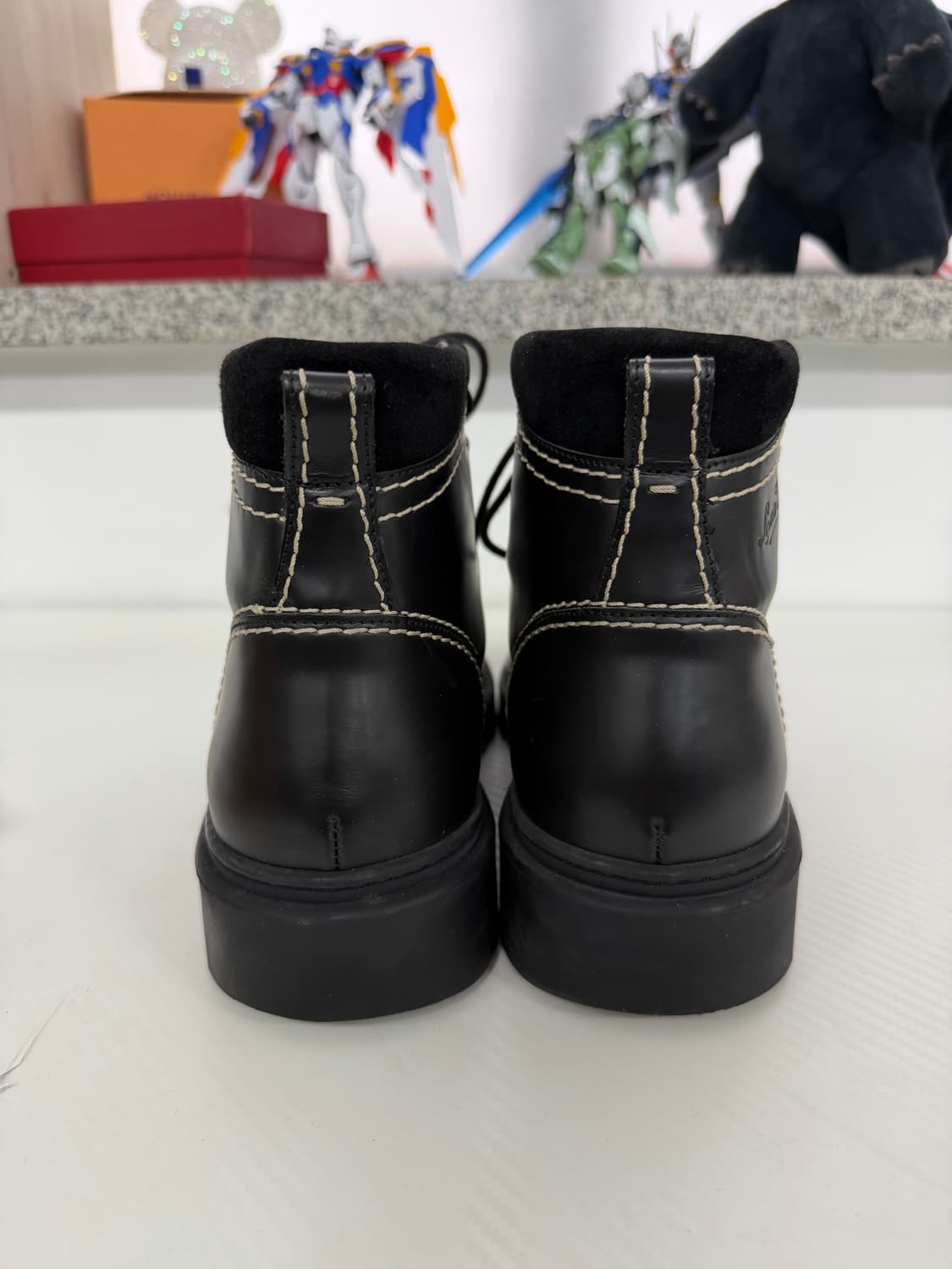 정품) 루이비통 남성 레이스업 몽키부츠 5 상품이미지6