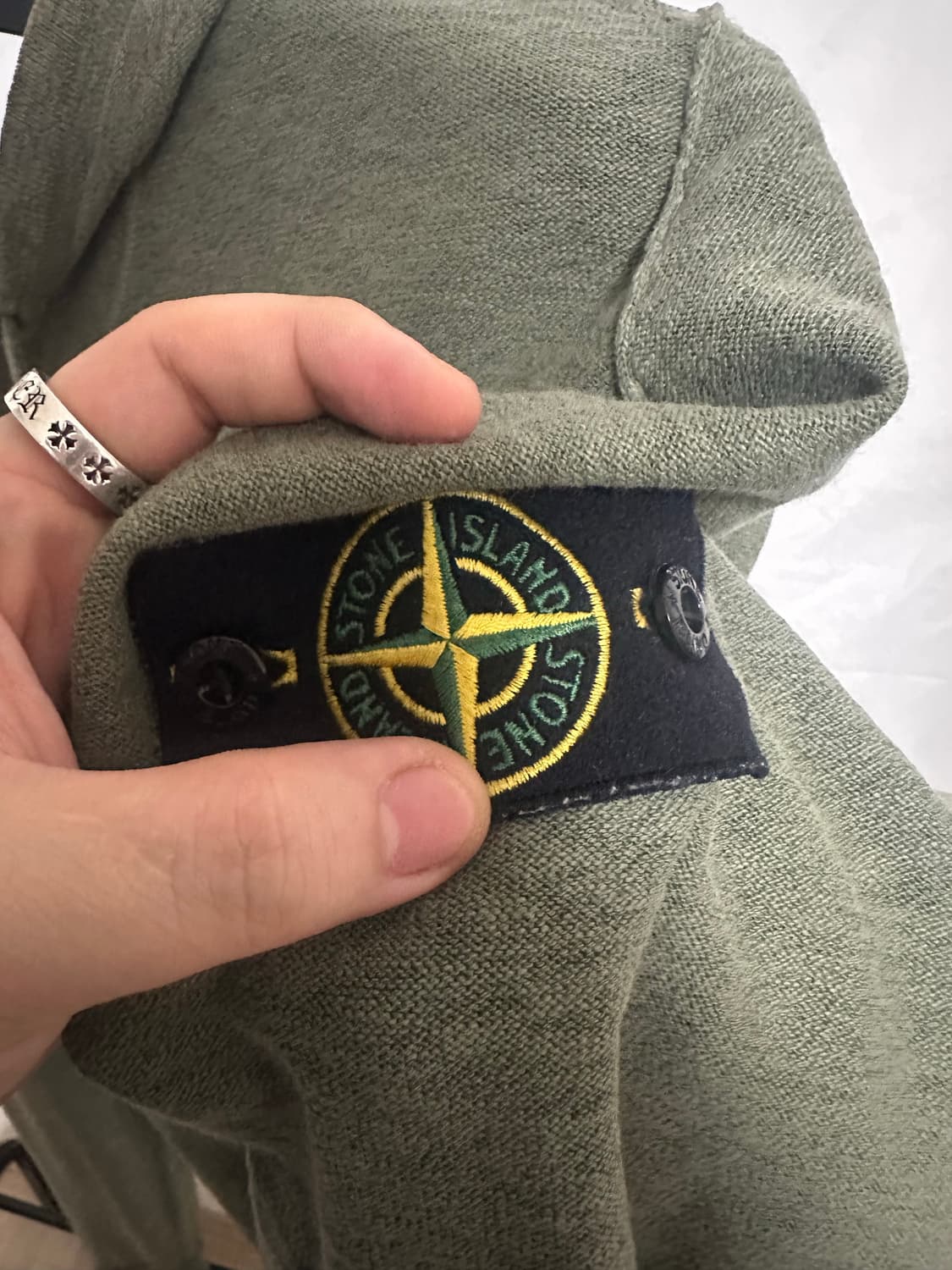 스톤아일랜드 니트후드 카키 (XXL) 상품이미지4