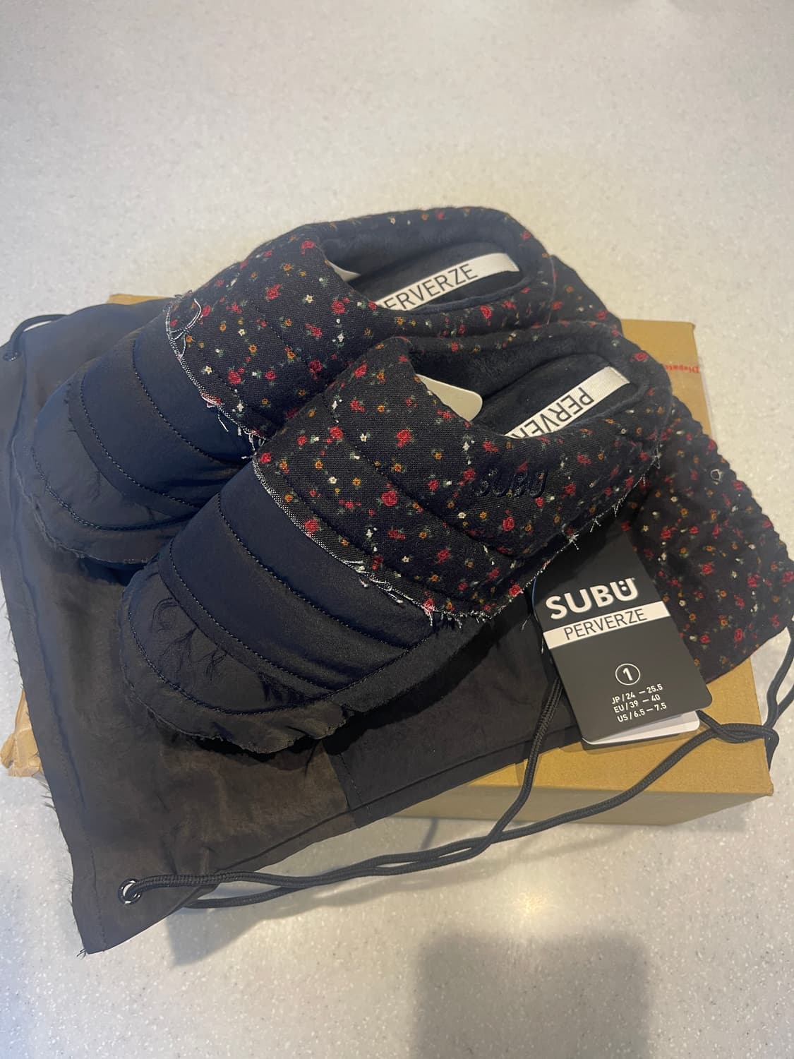 수부 subu 미발매 슬리퍼 입니다. 상품이미지1