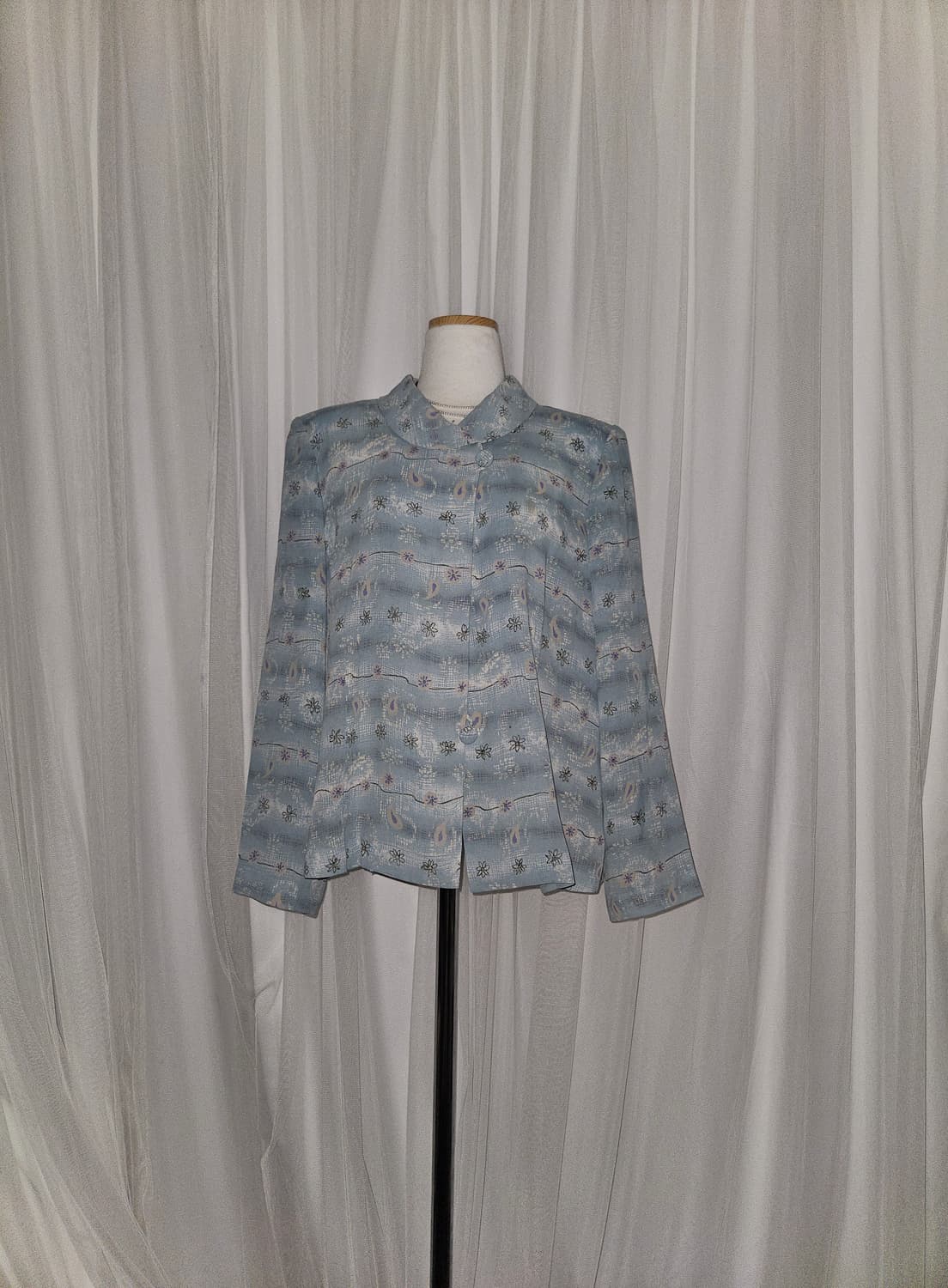 la plata 빈티지 물빛 플라워패턴 라운드카라 블라우스 상품이미지1