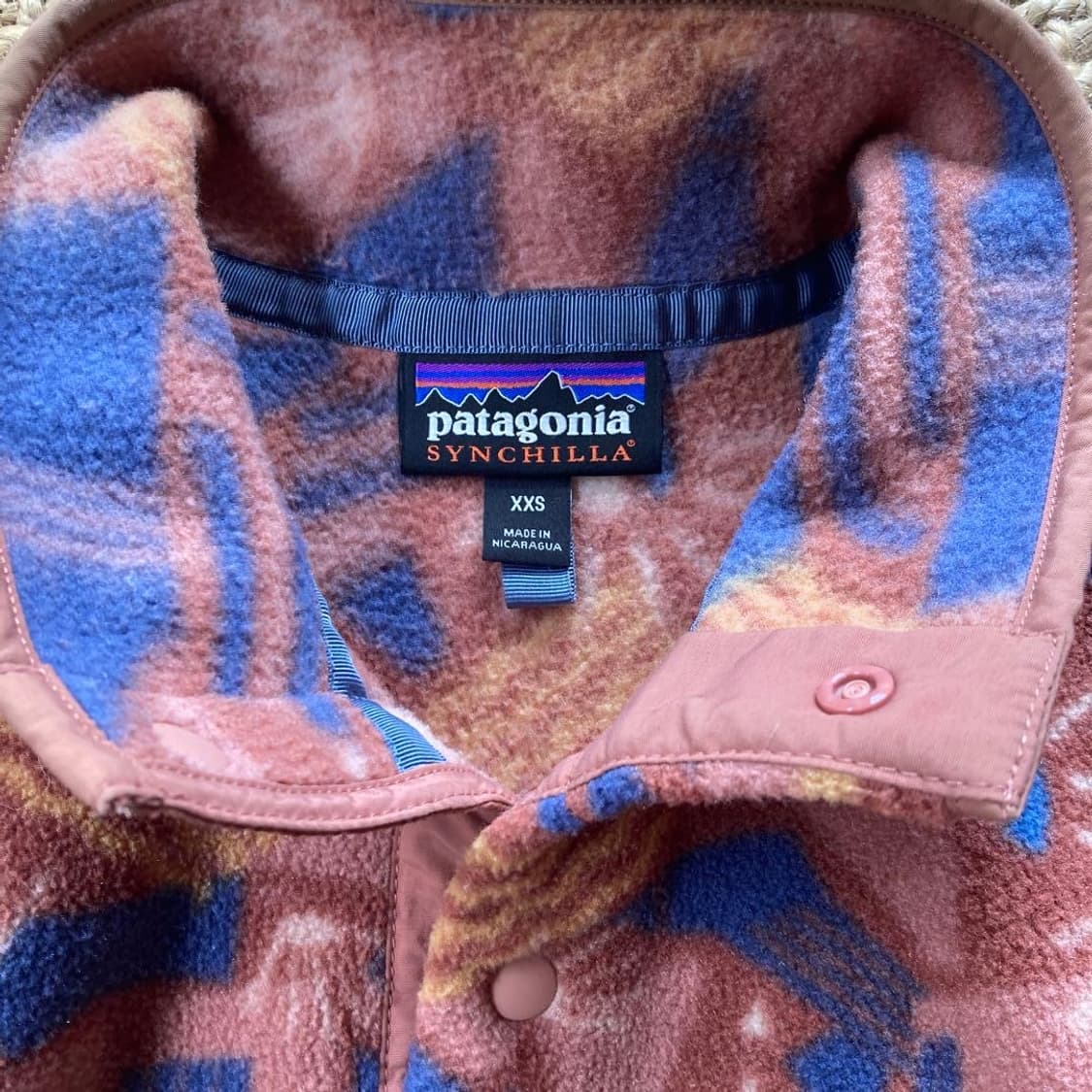 [핑크] Patagonia 파타고니아 라이트웨이트 신칠라 스냅티 풀오버 상품이미지3