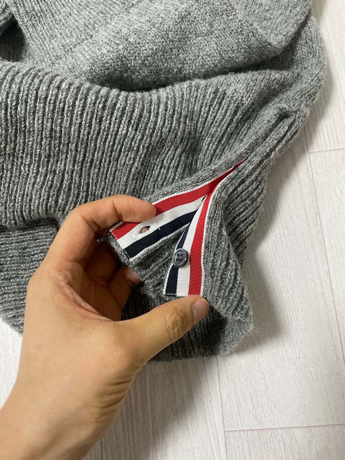 톰브라운 셰틀랜드니트 2 새상품급 상품이미지4