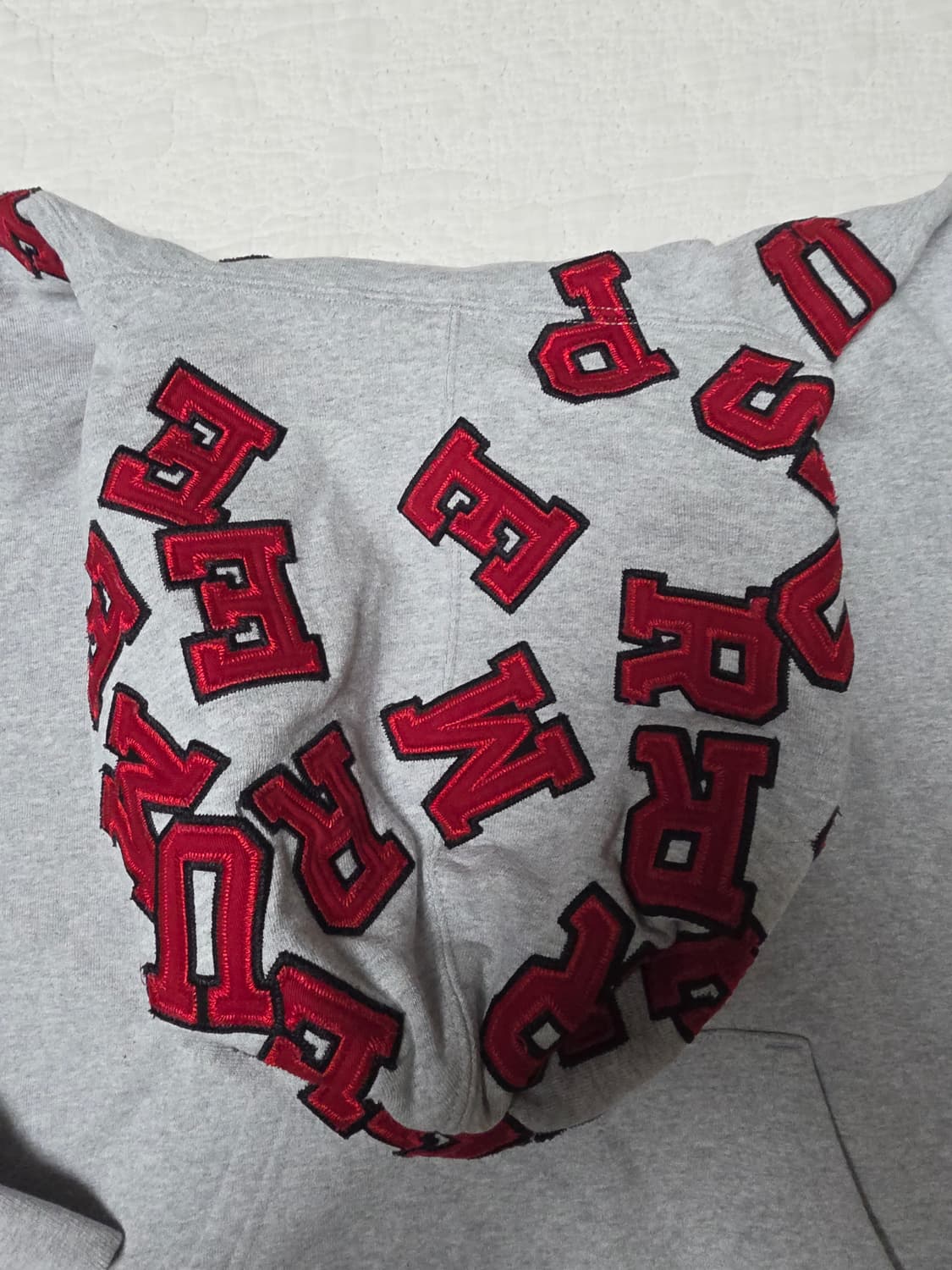 [M] 슈프림 Scattered Applique Hooded Sweats 상품이미지3