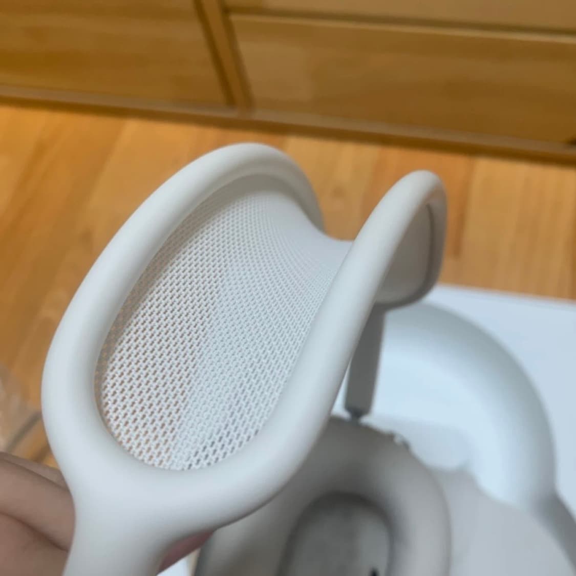 [새상품] 에어팟맥스2 스타라이트 상품이미지3