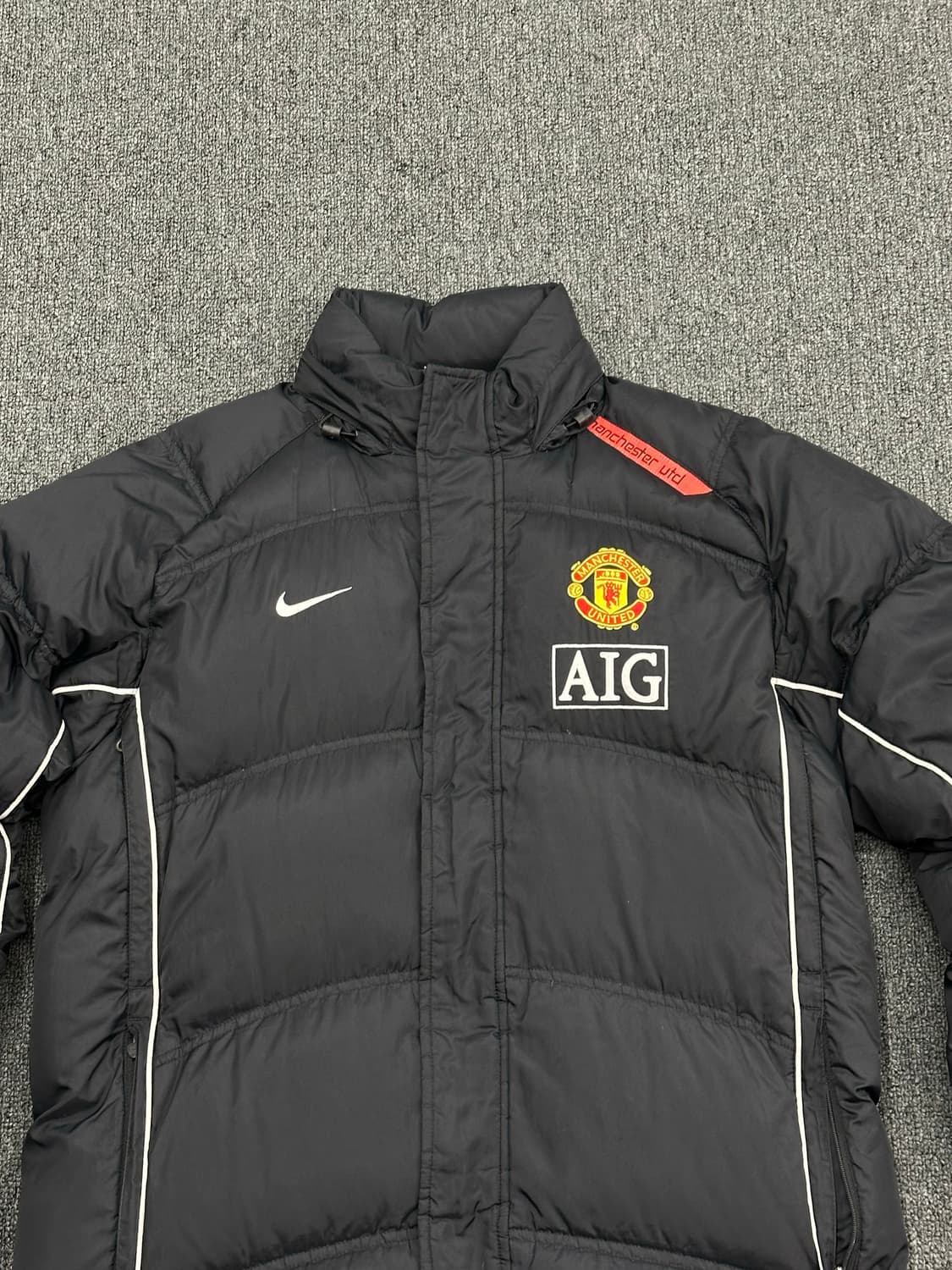 S)나이키 빈티지 맨체스터 유나이티드 블랙 패딩 상품이미지3