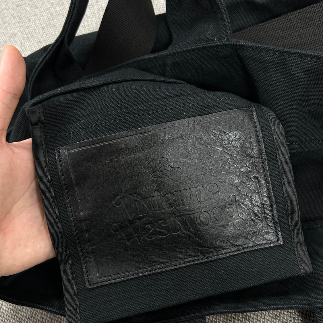 비비안 웨스트우드 캔버스 토트백 상품이미지3