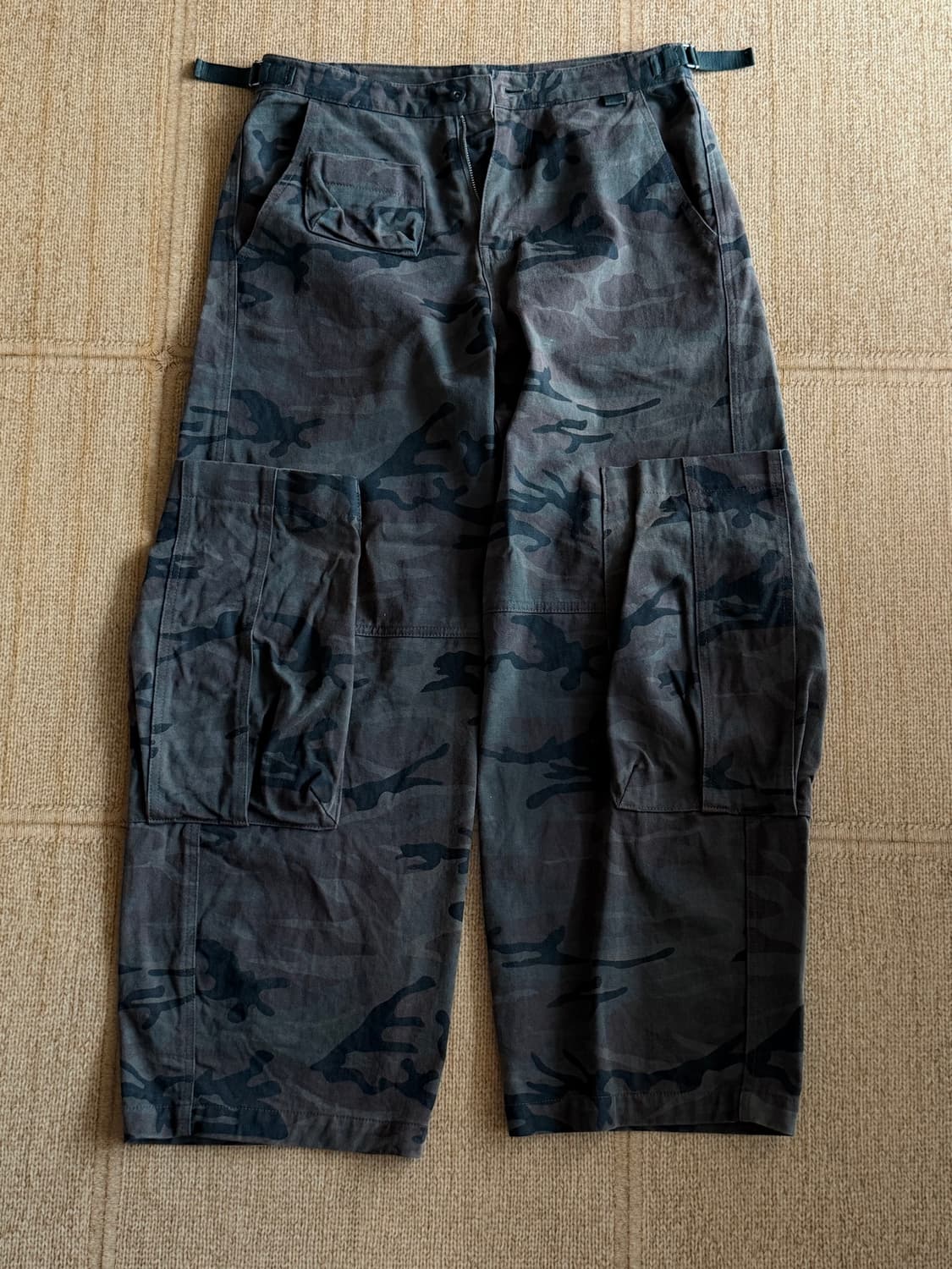 카락터 Lumping cargo pants / Camo 상품이미지4