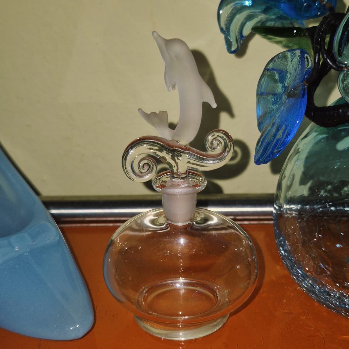 70s 미국 아트 돌고래 불투명 퍼퓸 보틀 상품이미지5