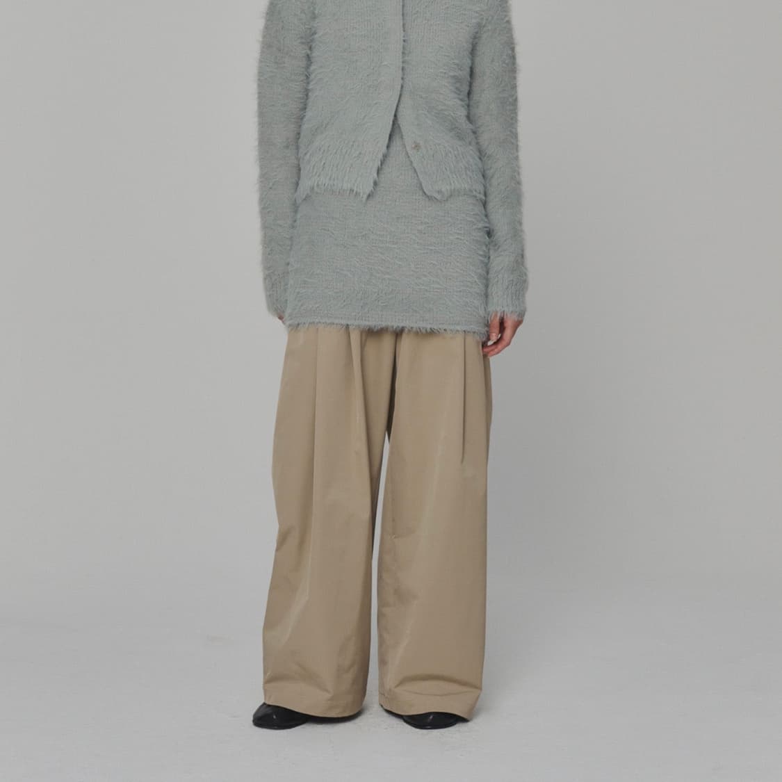 아모멘토 24fw 투턱 벌룬 팬츠 상품이미지2