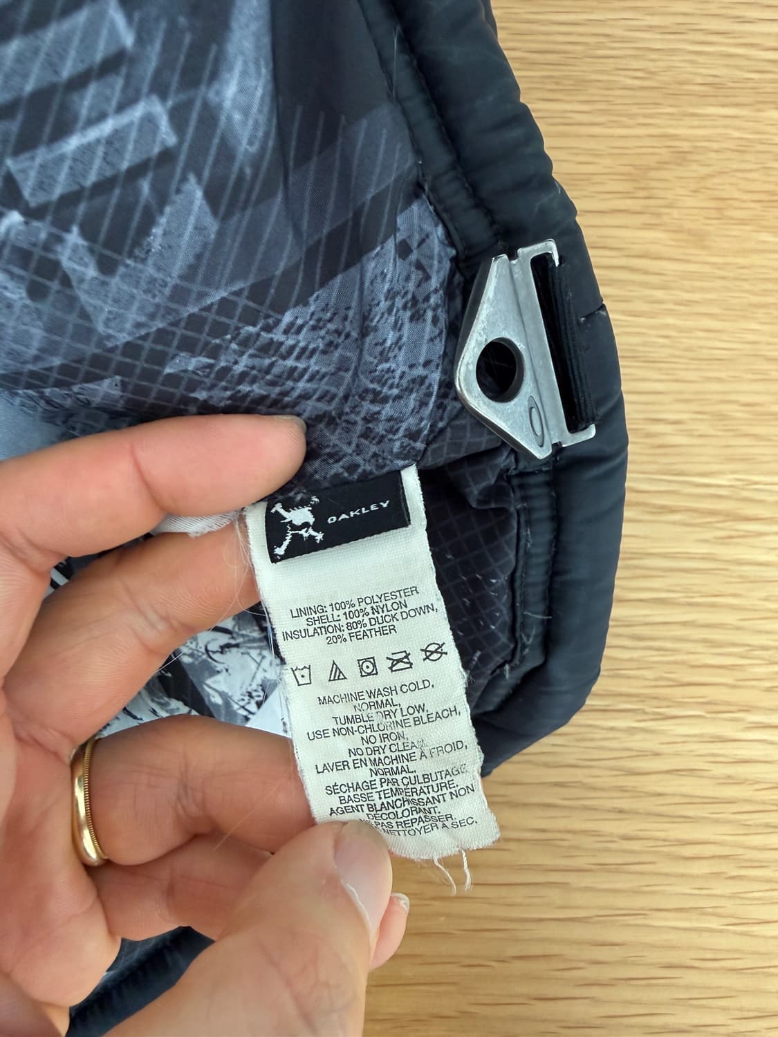 오클리(Oakley) 패딩 베스트 상품이미지9