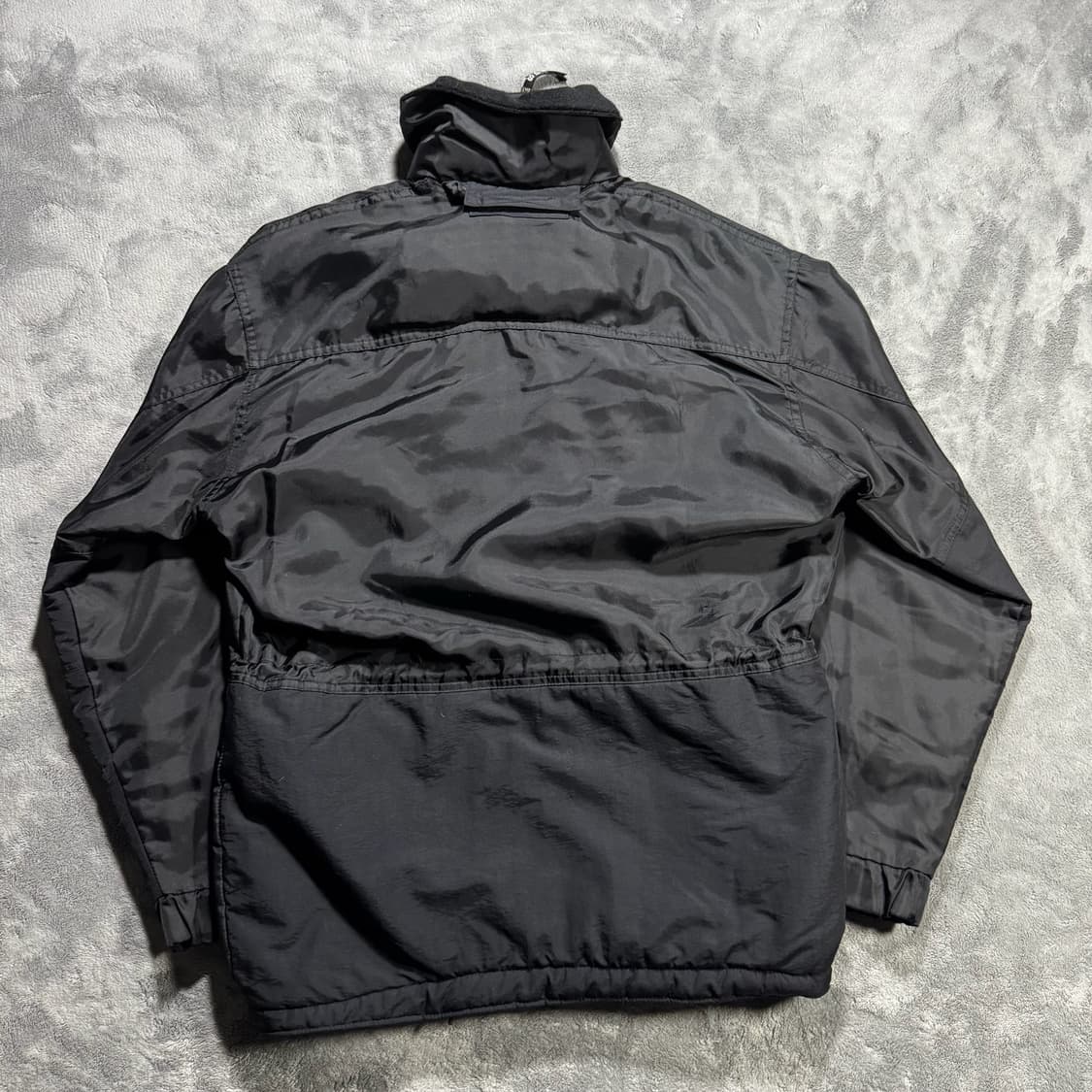 노티카 헤비 블랙 바람막이 점퍼 상품이미지5