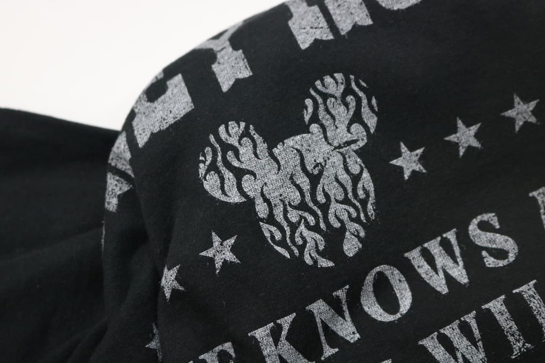 디즈니 미키 마우스 빈티지 플레임 로고 블랙 반팔 티셔츠 (S) 상품이미지10