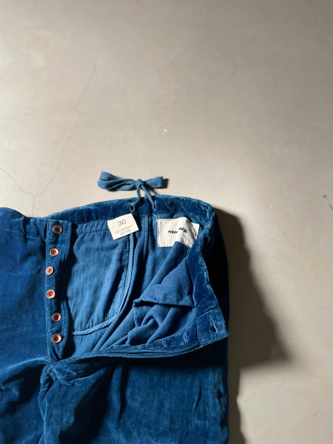 스토리 엠에프지 BRITISH JEANS – INDIGO VELVET 상품이미지2