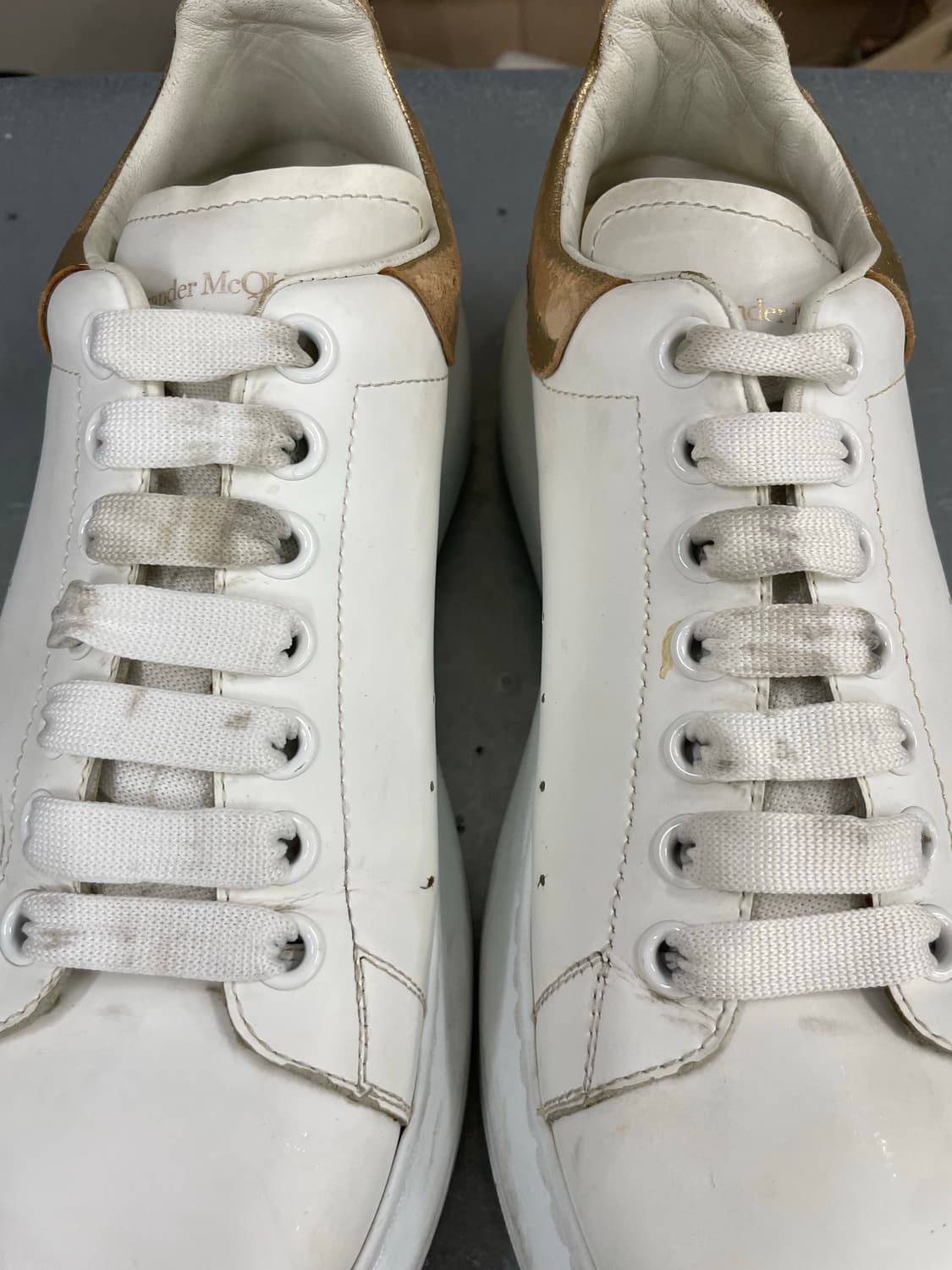 알렉산더 맥퀸 오버솔 스니커즈 화이트 41.5D 상품이미지8
