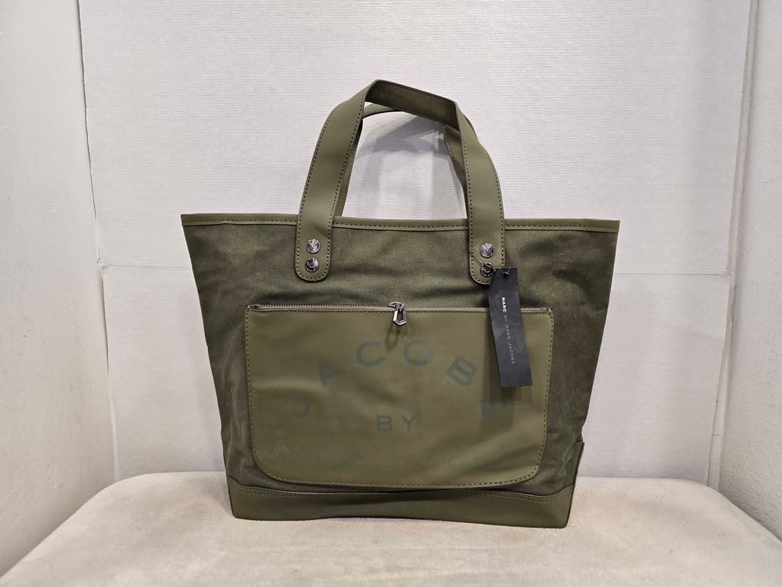 새상품) 마크 제이콥스 올리브 캔버스 토트백 상품이미지1